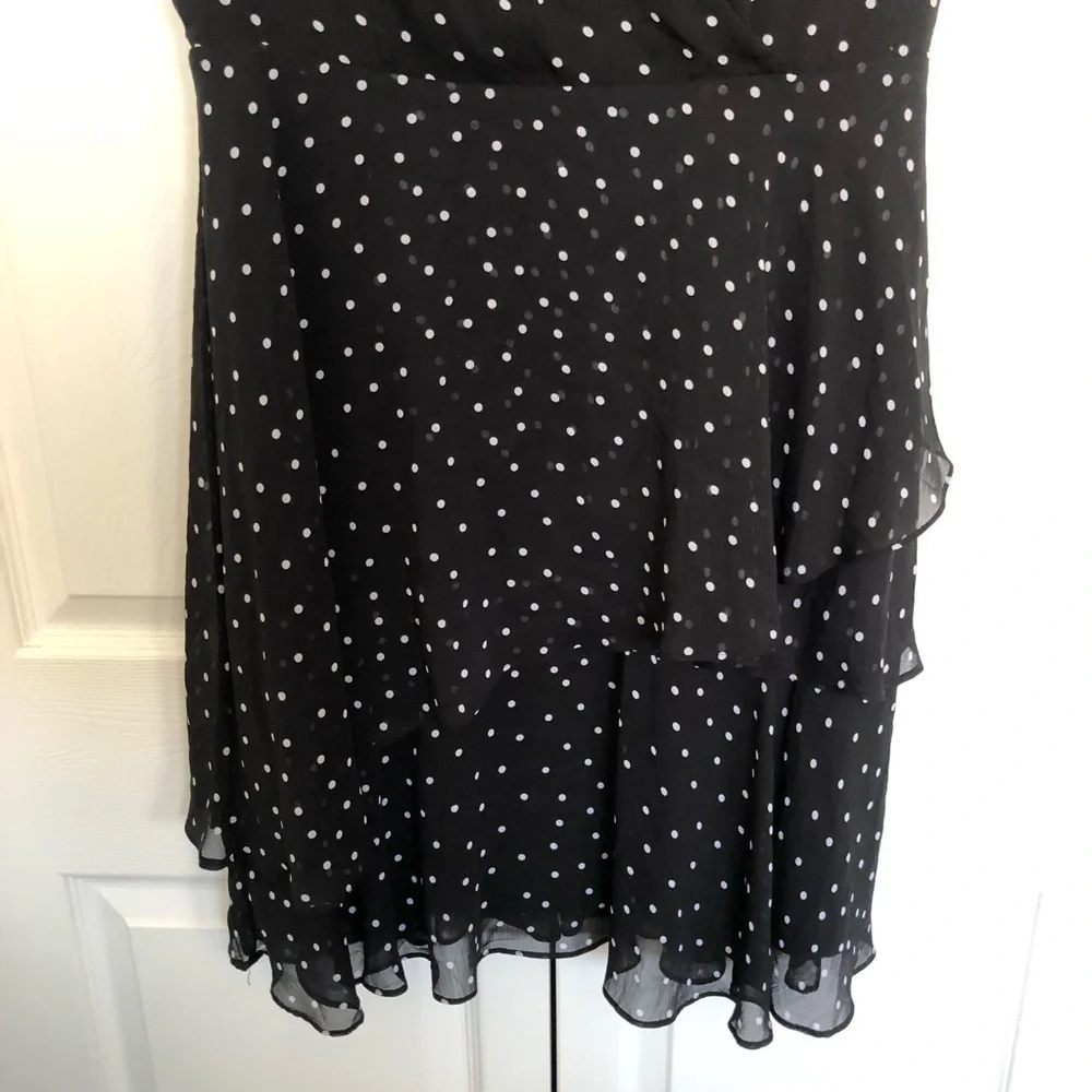 Tahari Black and White Polka Dot Sleeveless Lined Dress Size 8 - Picture 3 of 9